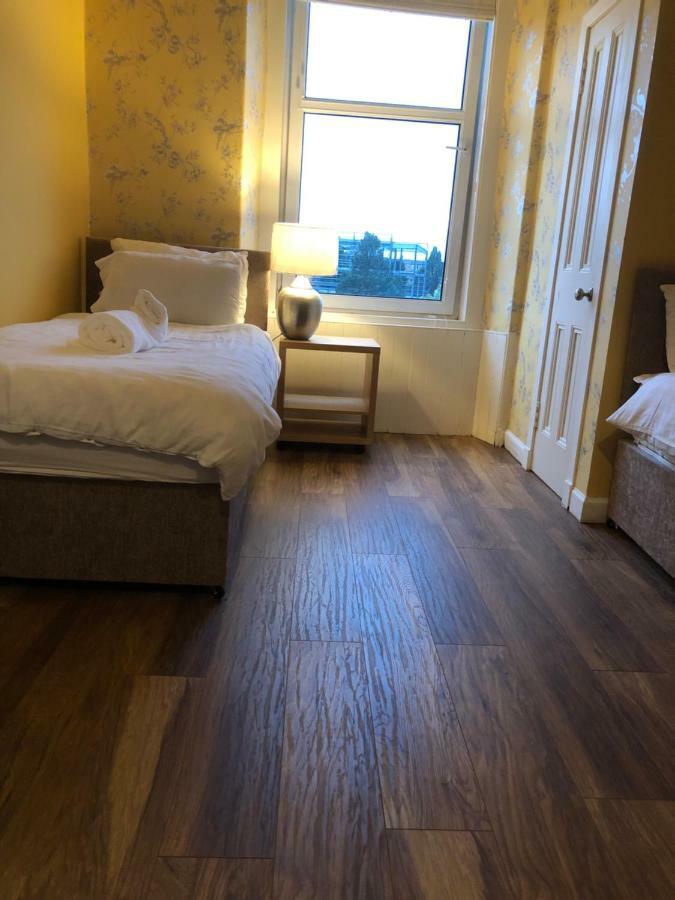 St Margaret'S Loch Apartment 爱丁堡 外观 照片